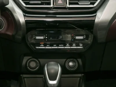 2025 Suzuki Fronx GLX 1.5-litre, 4-cylinder Petrol Engine Black Maroon SUV Automatic