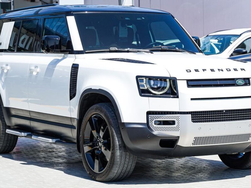 2023 Land Rover Defender 3.0L Turbocharged Inline-6 Petrol Engine White Tan SUV GCC