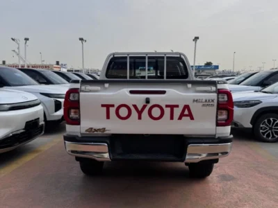 2026 Toyota Hilux GLX 2.7 Litres 4 Cylinders Petrol Engine White Red Pickup Truck GCC