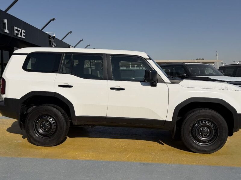 2024 TOYOTA LAND CRUISER PRADO 2.4L Turbocharged 4-Cylinder Engine White Grey SUV