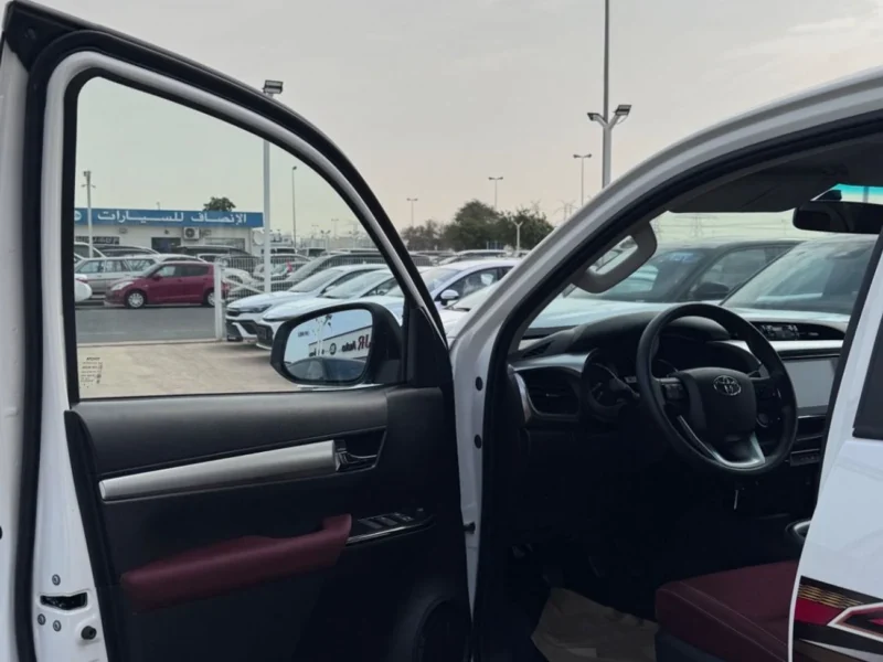 2026 Toyota Hilux GLX Manual 2.7 Litres 4 Cylinders Petrol Engine White Red Pickup Truck GCC