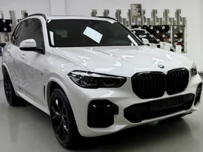 2022 BMW X5 xDrive40i M Sport 6 Cylinders Petrol Engine White Brown SUV GCC Specs