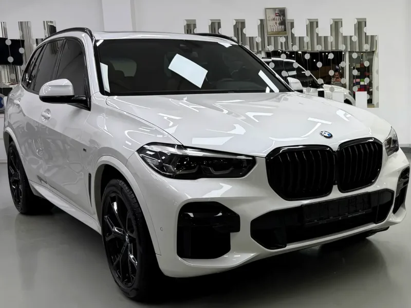 2022 BMW X5 xDrive40i M Sport 6 Cylinders Petrol Engine White Brown SUV GCC Specs