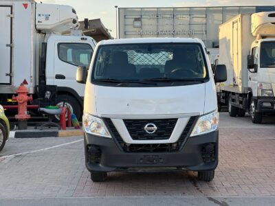 2022 Nissan Urvan 2.5 Litres 4 Cylinders Petrol Engine White Black Van GCC Specs