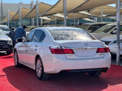 2015 Honda Accord I-VTEC 2.4 Litres V4 Petrol Engine White Black Sedan Korean Specs