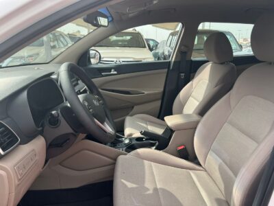 2020 Hyundai Tucson GDI 2.4 Litres V4 Petrol Engine White Beige SUV GCC Specs