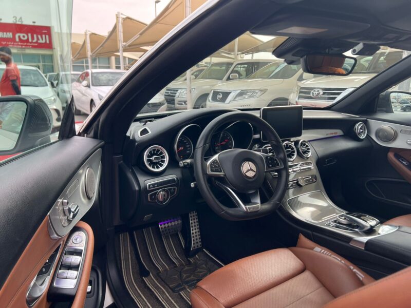 2017 Mercedes-Benz C200 2.0-liter turbocharged 4-cylinder Engine White Tan Convertible