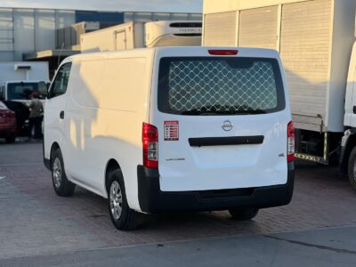 2022 Nissan Urvan 2.5 Litres 4 Cylinders Petrol Engine White Black Van GCC Specs