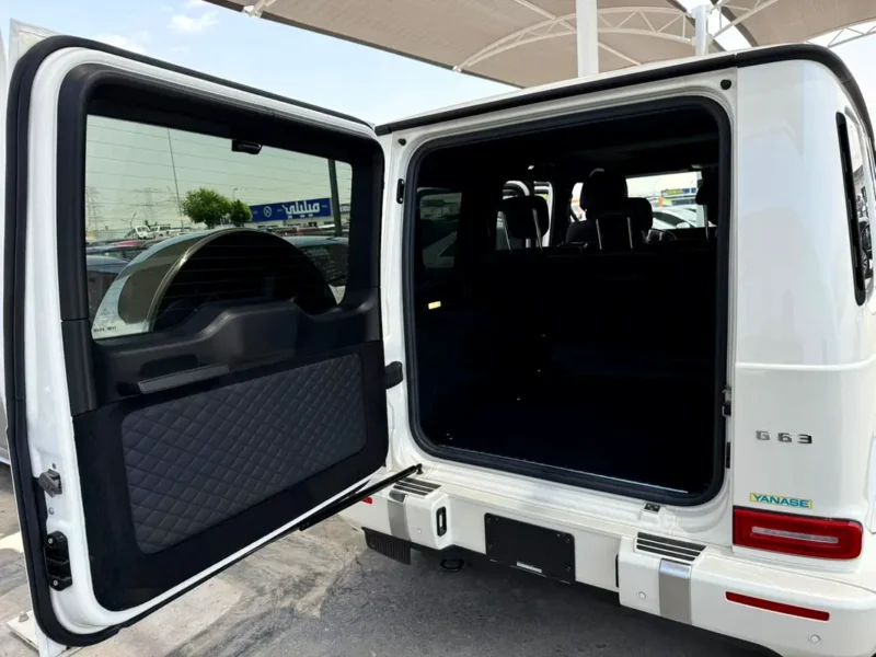 2019 Mercedes-Benz G-Class G 63 AMG V8 Biturbo Petrol Engine White Black SUV