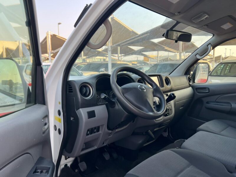 2021 Nissan Urvan 2.5 Litres 4 Cylinders Petrol Engine White Black Van GCC Specs MT
