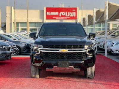 2023 Chevrolet Tahoe 5.3-liter V8 Petrol Engine Black Beige SUV GCC Specs Automatic