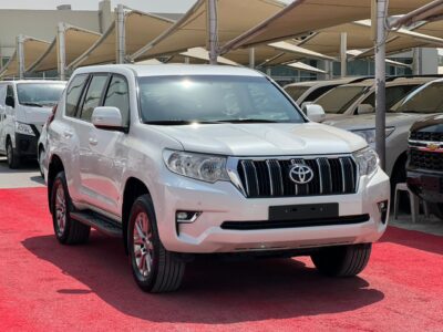 2021 Toyota Prado EXR 4.0-liter 6-cylinder Petrol Engine White Beige SUV GCC Specs