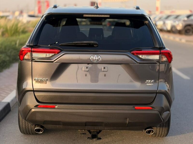 2019 TOYOTA RAV 4 XLE 2.5 Litres V4 Petrol Engine 4x4 Drive Grey SUV AWD American Specs