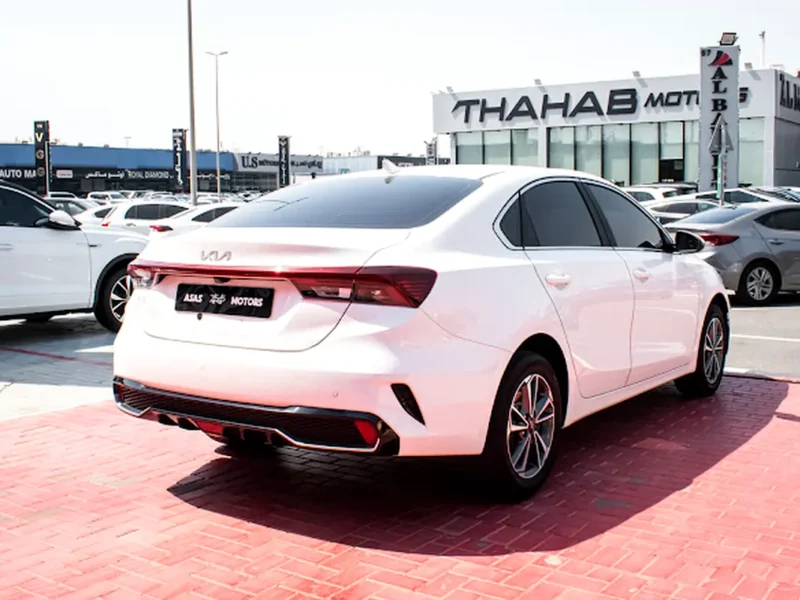 2024 Kia K3 4 Cylinders Petrol Engine White Black Sedan Chinese Specs Automatic