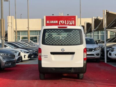 2021 Nissan Urvan 2.5 Litres 4 Cylinders Petrol Engine White Black Van GCC Specs MT