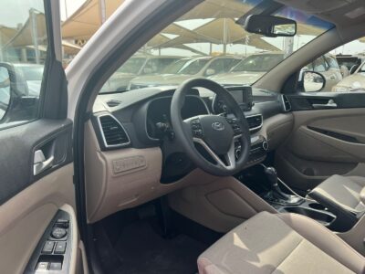 2020 Hyundai Tucson GDI 2.4 Litres V4 Petrol Engine White Beige SUV GCC Specs