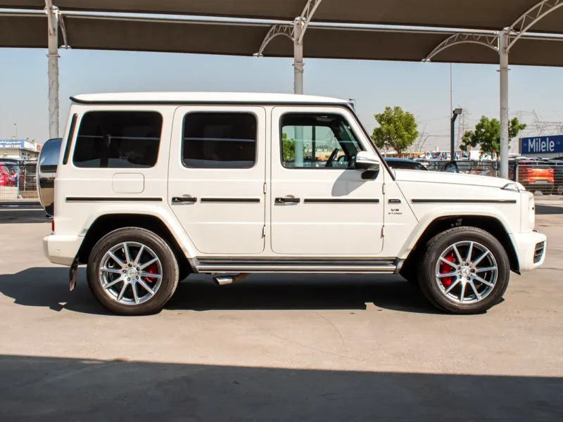 2019 Mercedes-Benz G-Class G 63 AMG V8 Biturbo Petrol Engine White Black SUV