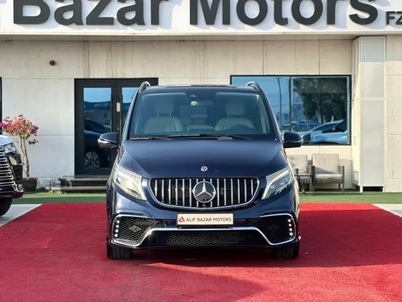 2022 Mercedes-Benz V 250 VIP Std 2.1 Litres 4 Cylinders Petrol Engine Blue White Van GCC Specs