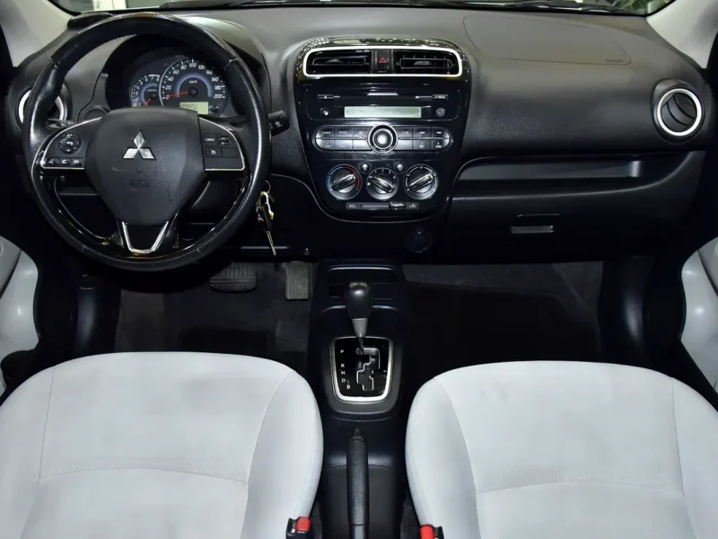 2021 Mitsubishi Attrage GLS 1.2 Litres 3 Cylinders petrol Engine Silver Grey Sedan GCC Specs