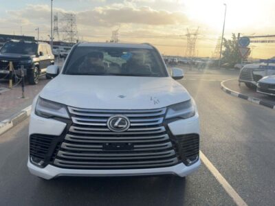 2026 LEXUS LX600 VIP 25 SPEAKER 3.5L 6 Cylinders Petrol Engine White Orange SUV GCC Specs