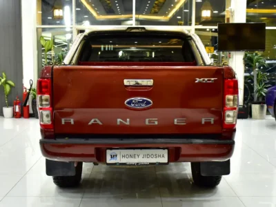 2014 Ford Ranger XLT 2.5-liter 4 Cylinders Petrol Engine Red Black Pickup Truck GCC Specs