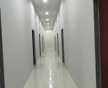 350 SQFT WAREHOUSE AVAIALBLE FOR RENT