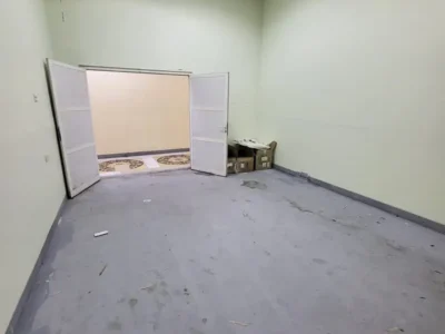 SPACIOUS & SECURE GROUND FLOOR STORAGE WAREHOUSE FOR RENT READY TO USE IN AL QUOZ 1