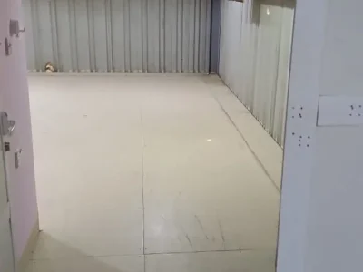 EXPANSIVE AND WELL-MAINTAINED STORAGE WAREHOUSE LOCATED IN A WELL-CONNECTED INDUSTRIAL HUB