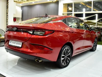 2023 JAC J7 Luxury 1.5L Turbocharged 4 Cylinders Petrol Engine Red Brown Sedan GCC Specs
