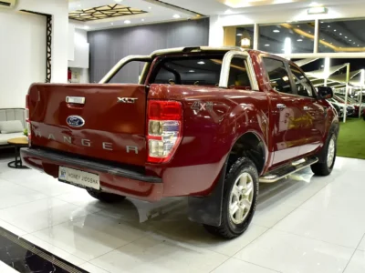 2014 Ford Ranger XLT 2.5-liter 4 Cylinders Petrol Engine Red Black Pickup Truck GCC Specs