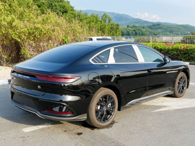 2025 BYD Han DM-i Intelligent Driving Edition Elite 1.5 4 Cylinders Plug-in Hybrid Black Brown Sedan