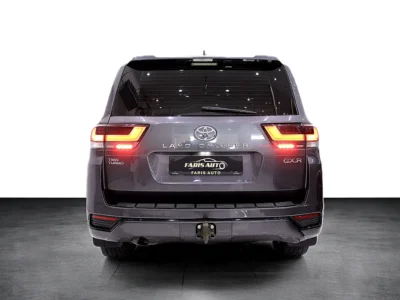2022 Toyota Land Cruiser GXR V6 TWIN TURBO Petrol Engine Grey Beige SUV GCC Specs