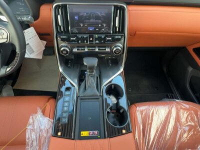 2026 LEXUS LX600 VIP 25 SPEAKER 3.5L 6 Cylinders Petrol Engine White Orange SUV GCC Specs