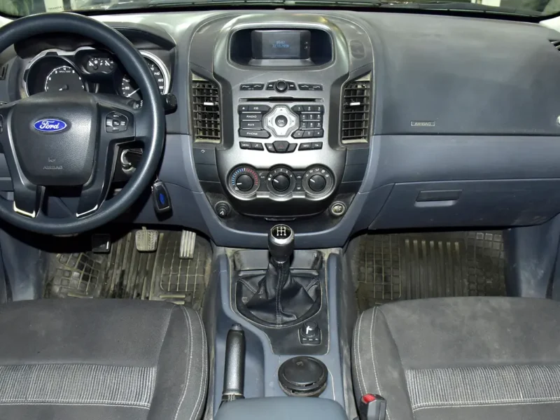 2014 Ford Ranger XLT 2.5-liter 4 Cylinders Petrol Engine Red Black Pickup Truck GCC Specs