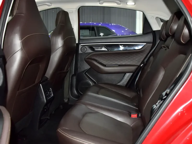 2023 JAC J7 Luxury 1.5L Turbocharged 4 Cylinders Petrol Engine Red Brown Sedan GCC Specs
