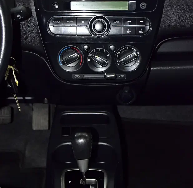 2021 Mitsubishi Attrage GLS 1.2 Litres 3 Cylinders petrol Engine Silver Grey Sedan GCC Specs