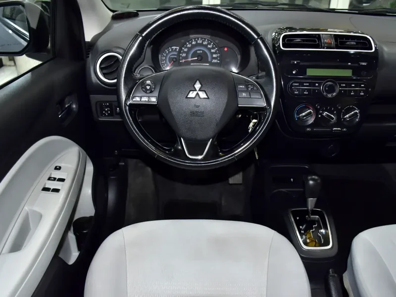 2021 Mitsubishi Attrage GLS 1.2 Litres 3 Cylinders petrol Engine Silver Grey Sedan GCC Specs