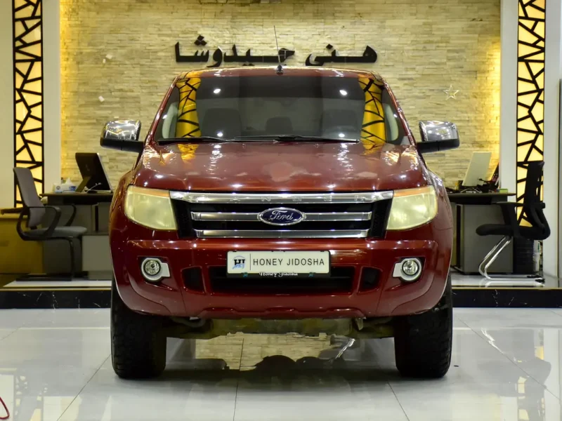 2014 Ford Ranger XLT 2.5-liter 4 Cylinders Petrol Engine Red Black Pickup Truck GCC Specs