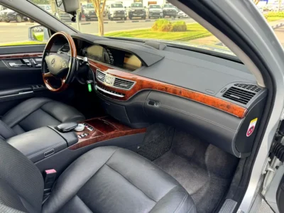 2012 Mercedes-Benz S-Class S 550 8 Cylinders Petrol Engine Silver Black Sedan 4 Auction Grade