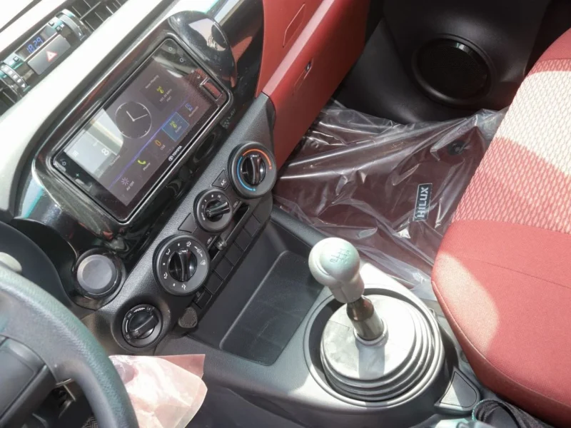 202 Toyota Hilux SC 2.4 Litres 4 Cylinders Diesel Engine White Maroon Pickup Truck GCC Specs