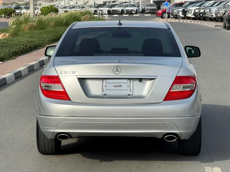 2008 Mercedes-Benz C-Class C250 2.5 Litres 4 Cylinders Petrol Engine Silver Black Sedan Auction Grade 4/B