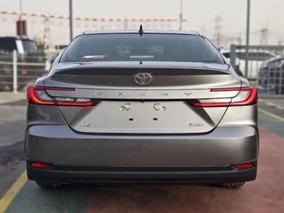 2026 Toyota Camry LE 2.5L Hybrid 4 Cylinders Engine Silver Beige Sedan GCC Specs