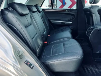 2010 Mercedes-Benz M-Class ML 350 6 Cylinders Petrol Engine Silver Black SUV CLEAN TITLE