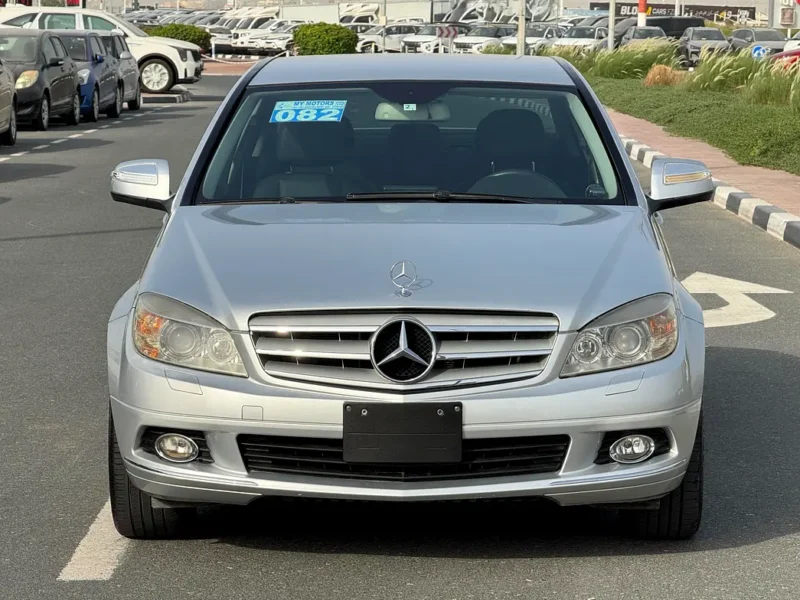 2008 Mercedes-Benz C-Class C250 2.5 Litres 4 Cylinders Petrol Engine Silver Black Sedan Auction Grade 4/B