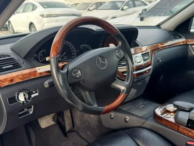 2007 Mercedes-Benz S-Class S 350 3.5 Litres 6 Cylinders Petrol Engine Silver Black Sedan