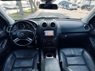 2010 Mercedes-Benz M-Class ML 350 6 Cylinders Petrol Engine Silver Black SUV CLEAN TITLE