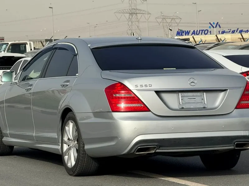 2010 Mercedes-Benz S-Class S 550 8 Cylinders Petrol Engine Silver Black Sedan CLEAN CAR