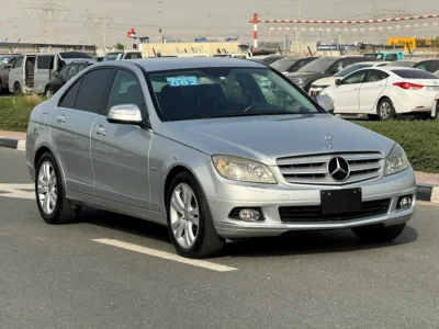 2008 Mercedes-Benz C-Class C250 2.5 Litres 4 Cylinders Petrol Engine Silver Black Sedan Auction Grade 4/B