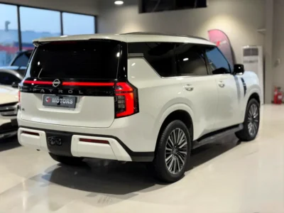 2025 Nissan Patrol SE Titanium 4.0 Liters 6 Cylinders Petrol Engine White Tan SUV GCC Specs