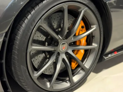 2018 McLaren 570S Spider 3.8-liter twin-turbocharged V8 Grey Sports Car GCC Specs Full Option